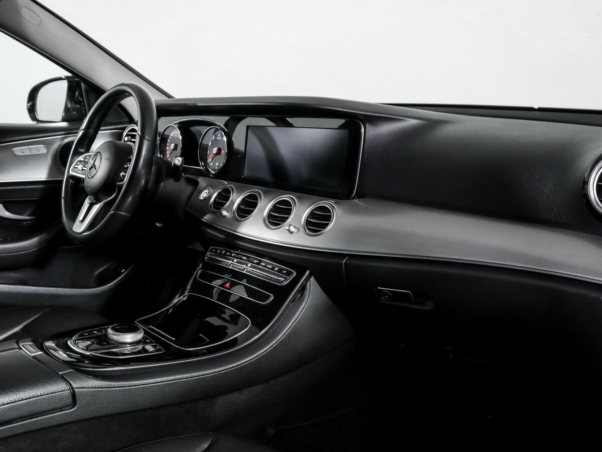 Mercedes-Benz E-Класс 2019 года с пробегом. Фото: #8