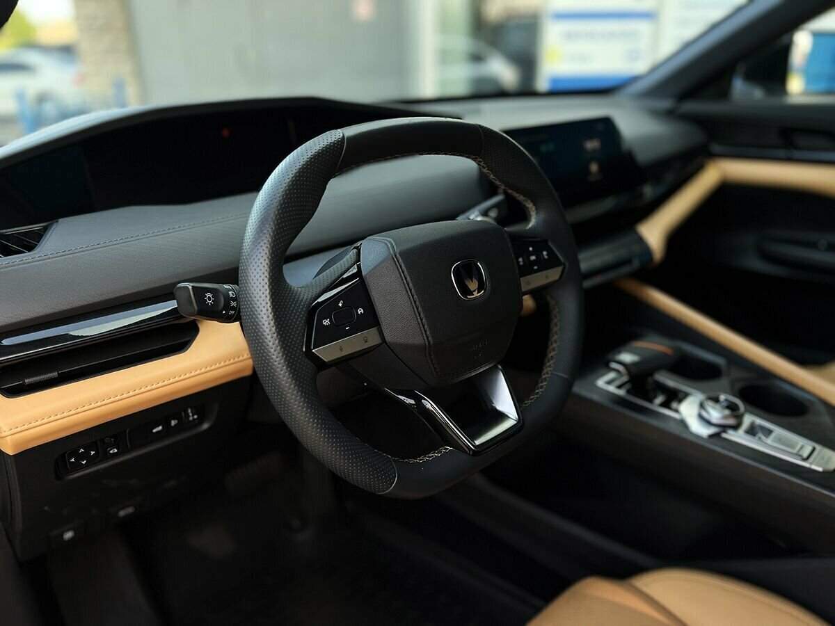 Changan UNI-V 2023 года с пробегом. Фото: #10