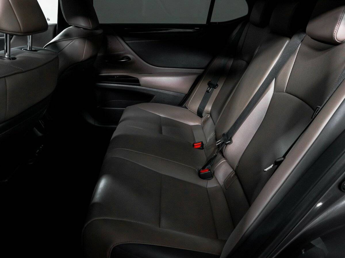 Lexus ES 2021 года с пробегом. Фото: #9