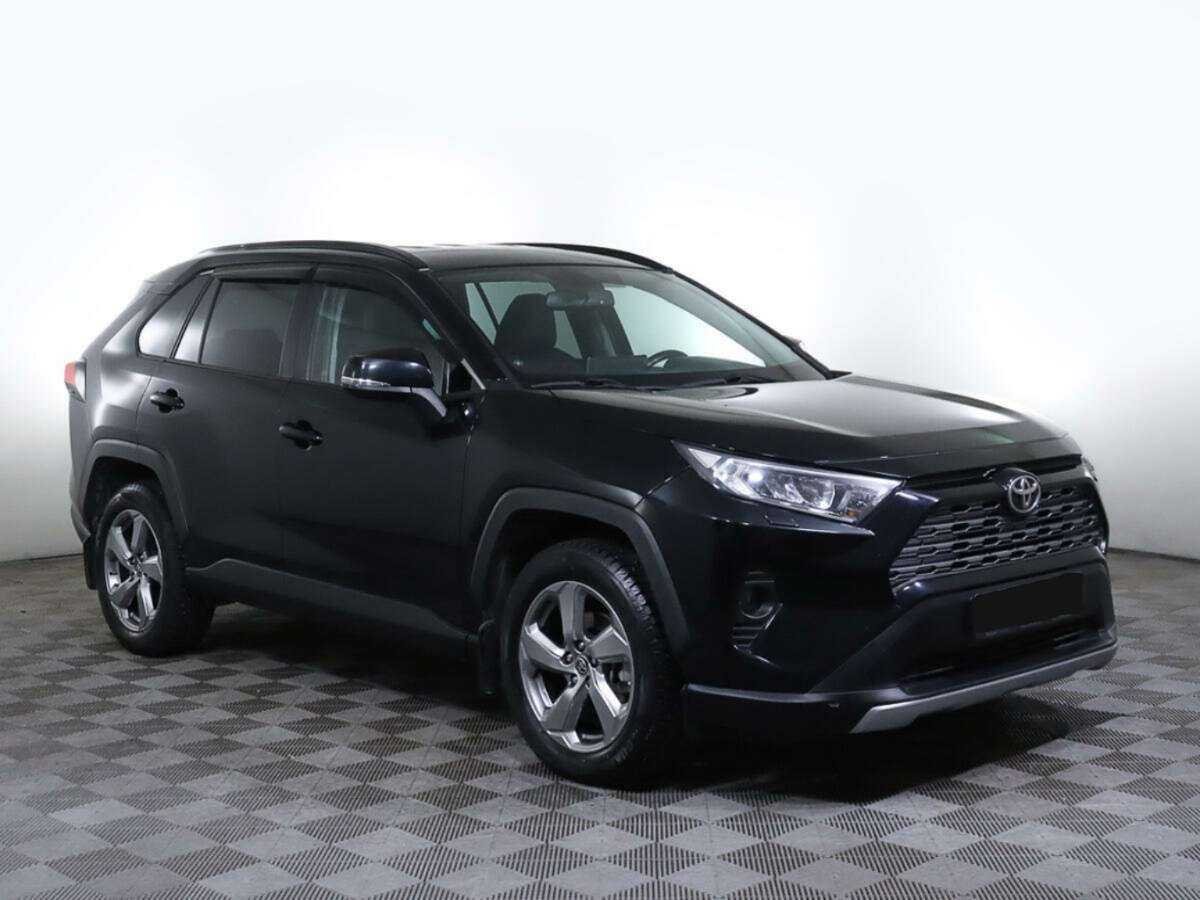 Toyota RAV4 2021 года с пробегом. Фото: #1