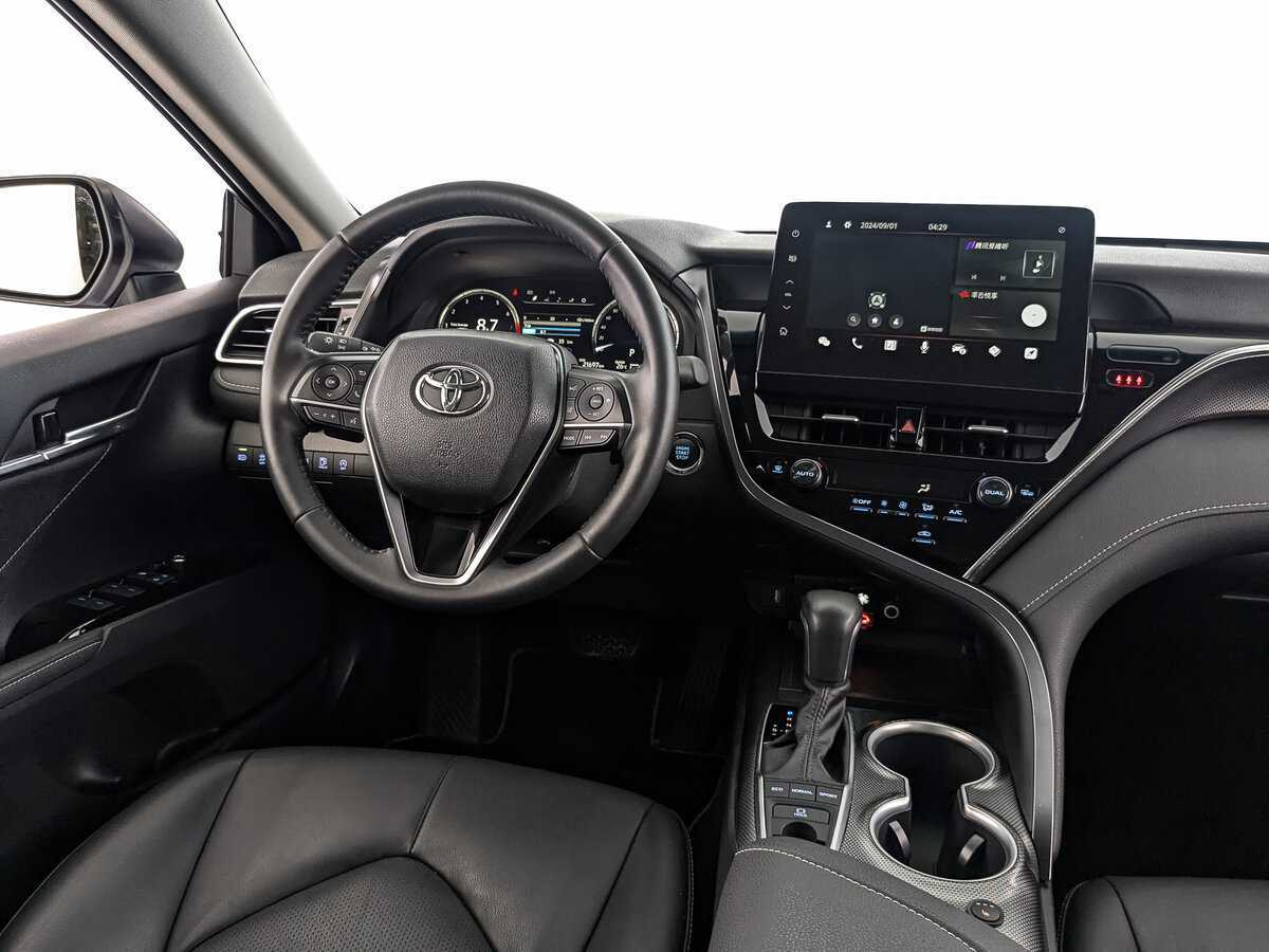 Toyota Camry 2023 года с пробегом. Фото: #16