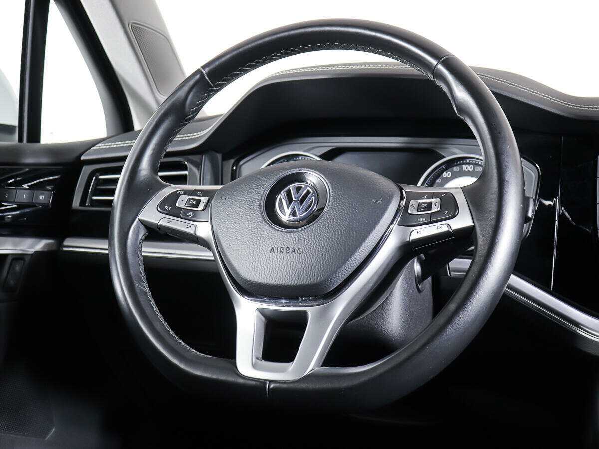 Volkswagen Touareg 2020 года с пробегом. Фото: #13