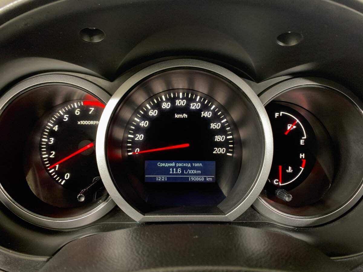 Suzuki Grand Vitara 2010 года с пробегом. Фото: #12