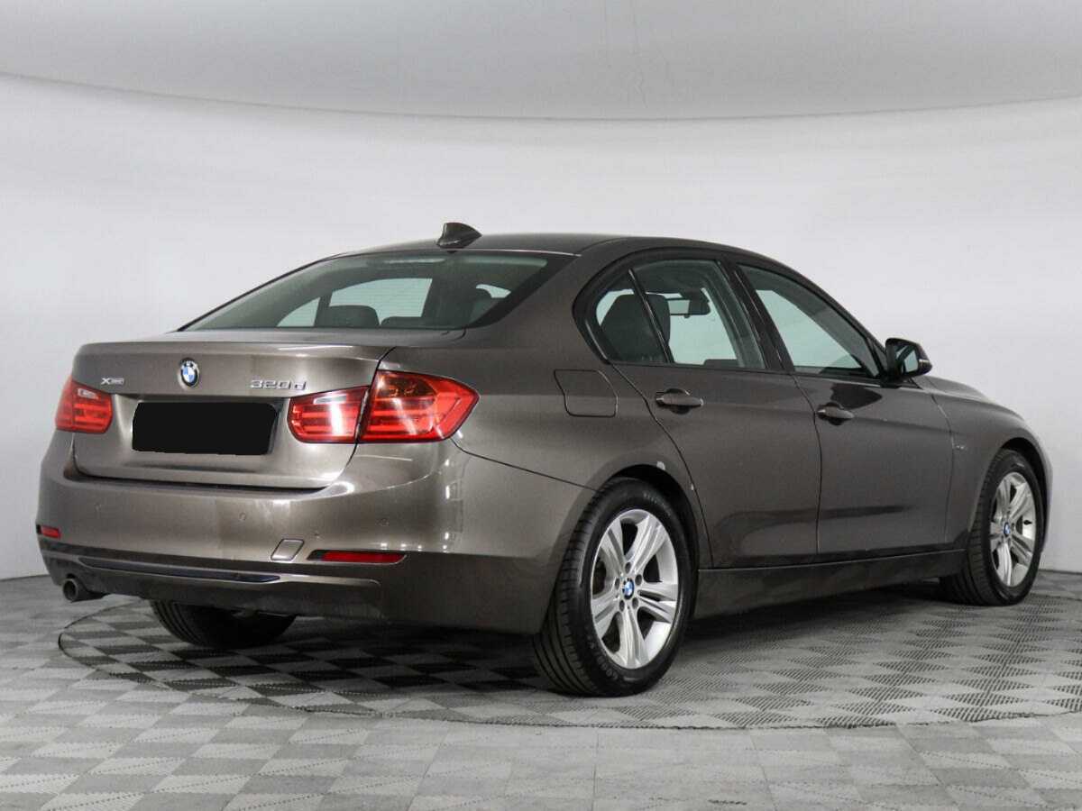 BMW 3 серии 2013 года с пробегом. Фото: #1