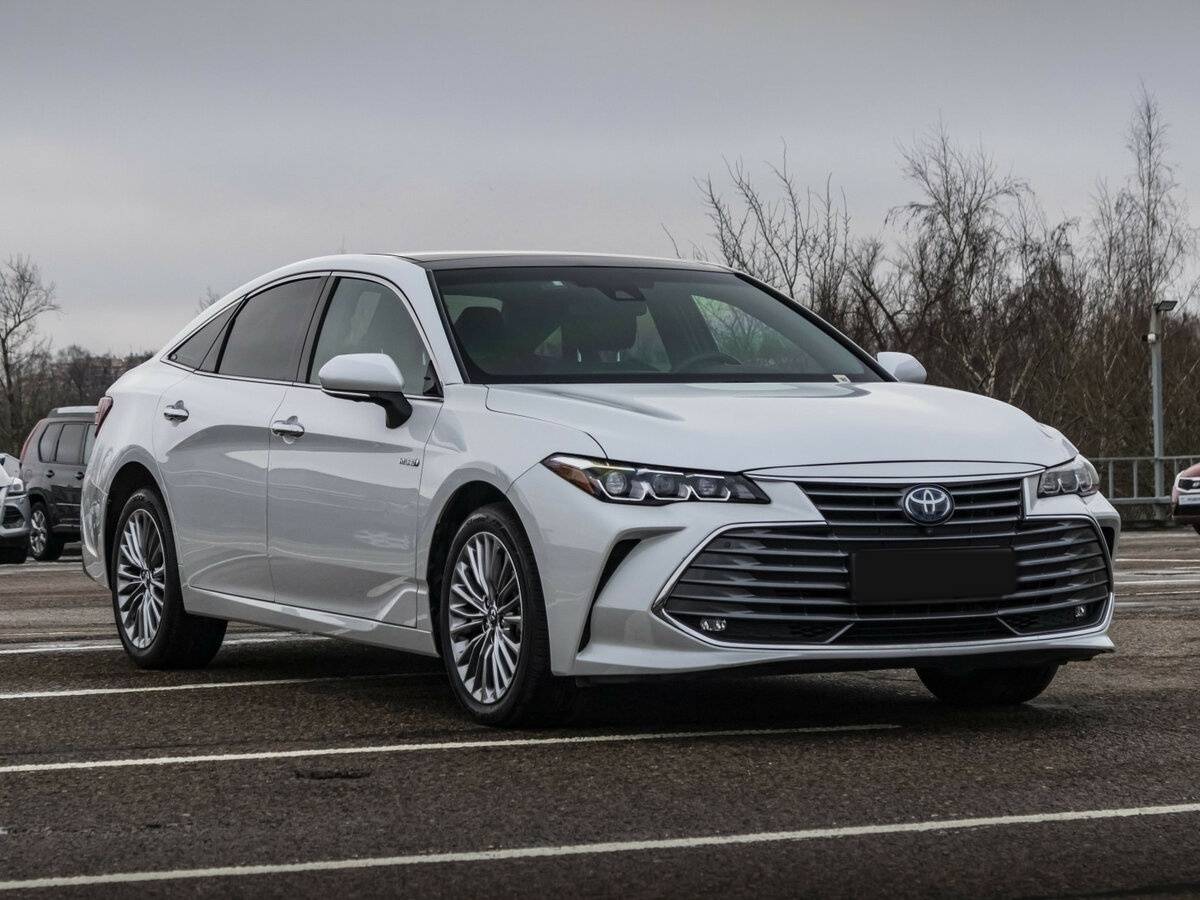 Toyota Avalon 2022 года с пробегом. Фото: #2