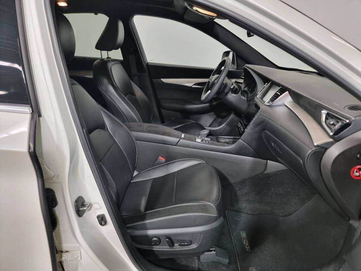 Infiniti QX50 2018 года с пробегом. Фото: #13