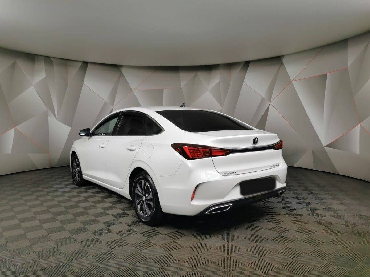 Changan Eado Plus 2023 года с пробегом. Фото: #3