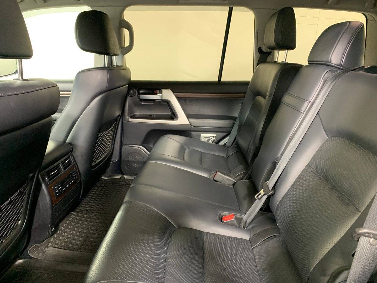 Toyota Land Cruiser 2016 года с пробегом. Фото: #18