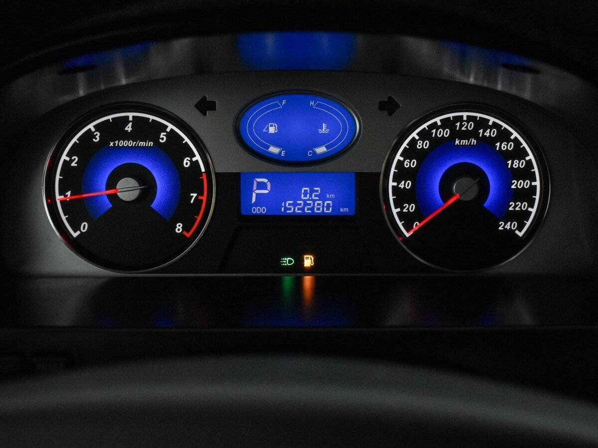 Geely Emgrand EC7 2013 года с пробегом. Фото: #16