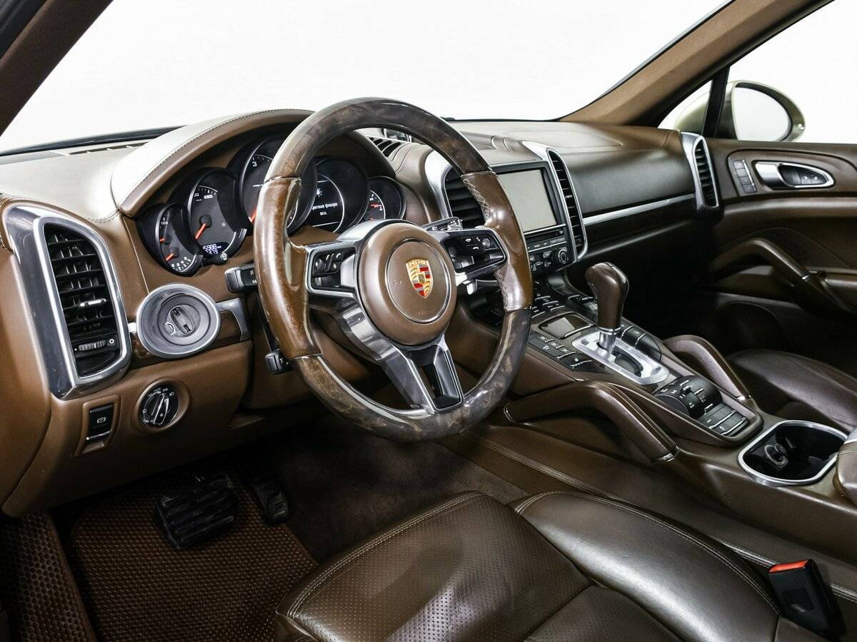 Porsche Cayenne 2015 года с пробегом. Фото: #11