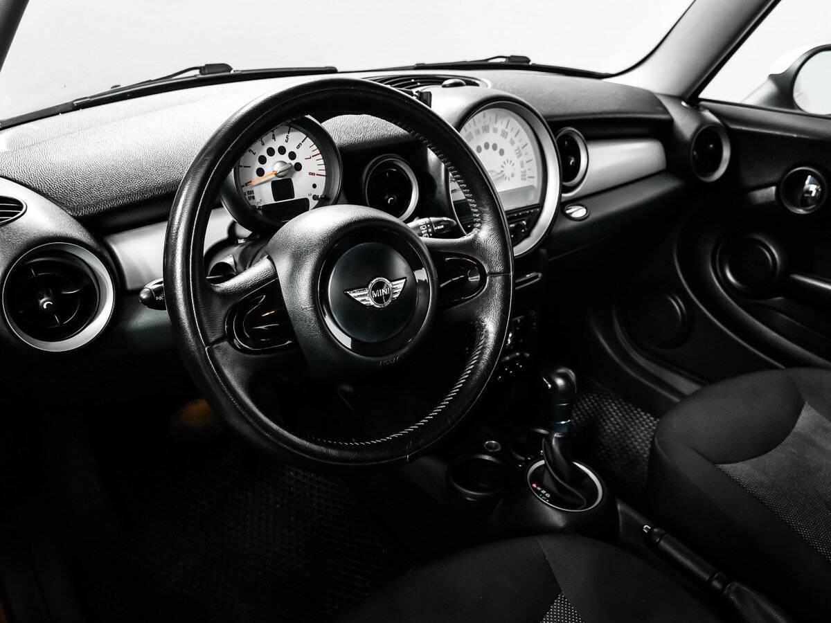 Mini Hatch 2012 года с пробегом. Фото: #10