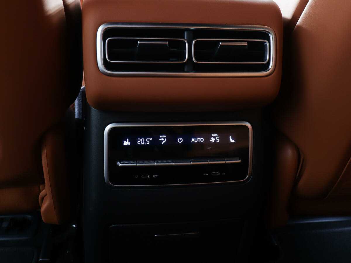 LiXiang L7 2023 года с пробегом. Фото: #18