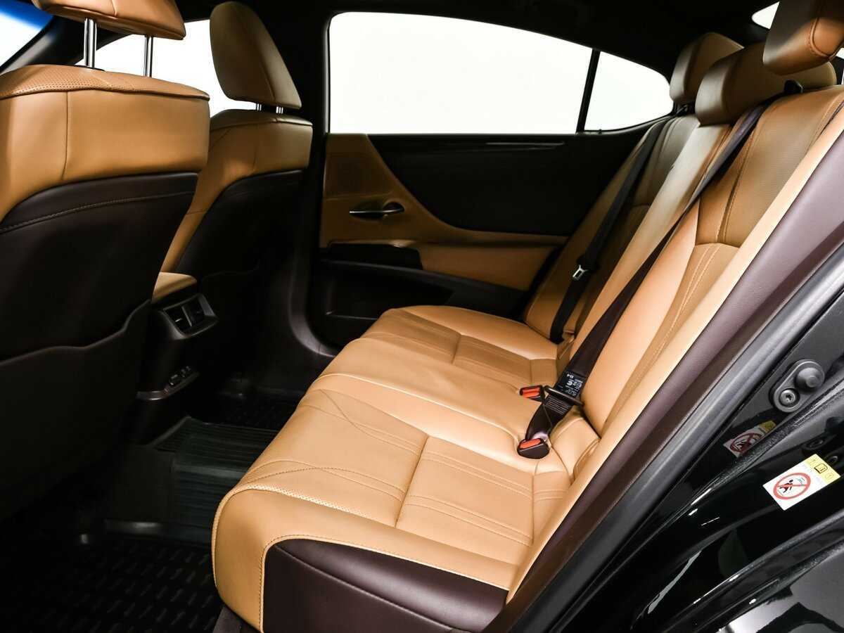 Lexus ES 2018 года с пробегом. Фото: #12