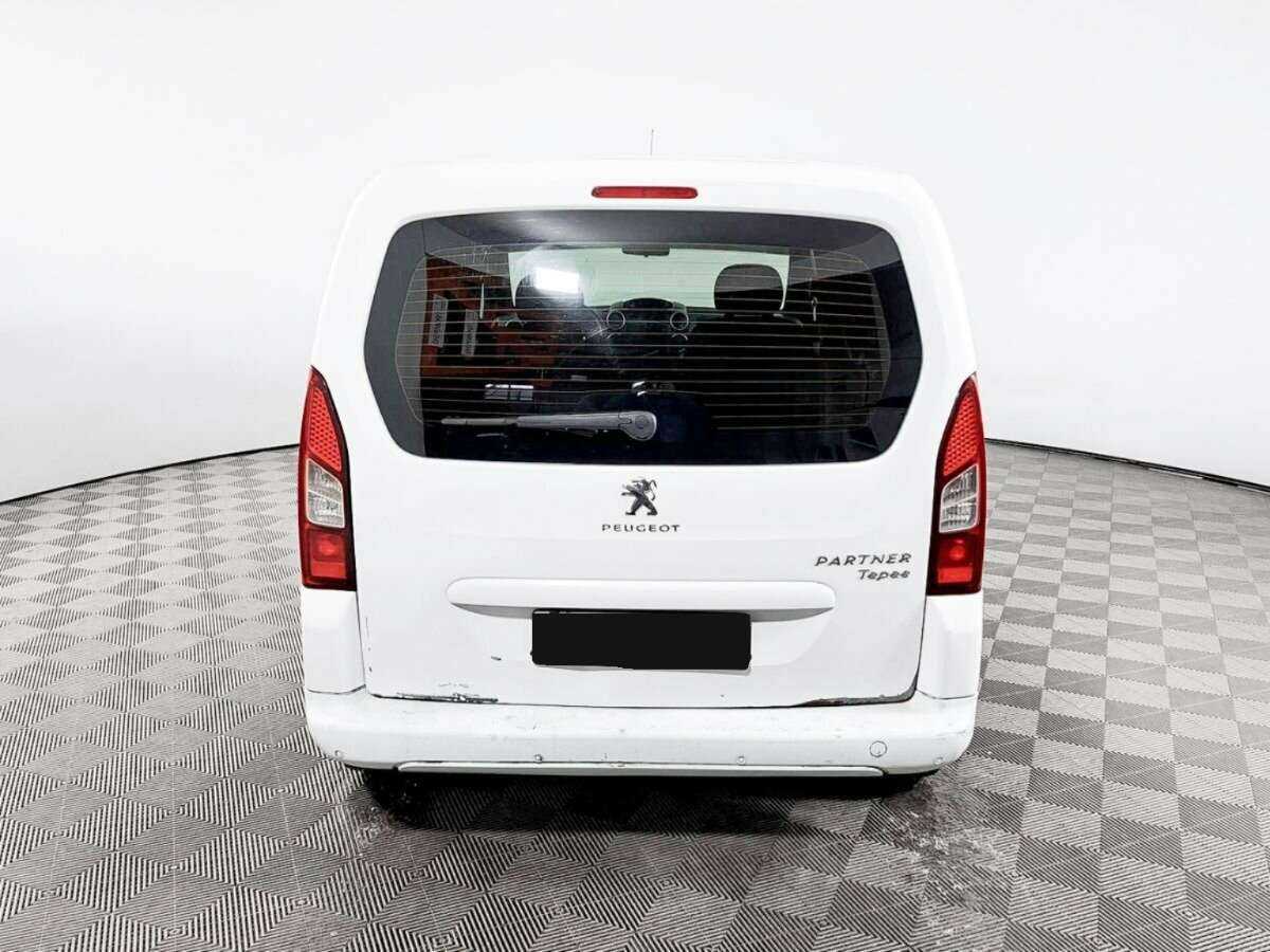Peugeot Partner 2012 года с пробегом. Фото: #5