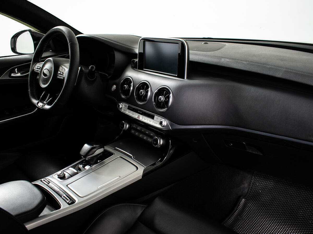 Kia Stinger 2018 года с пробегом. Фото: #8