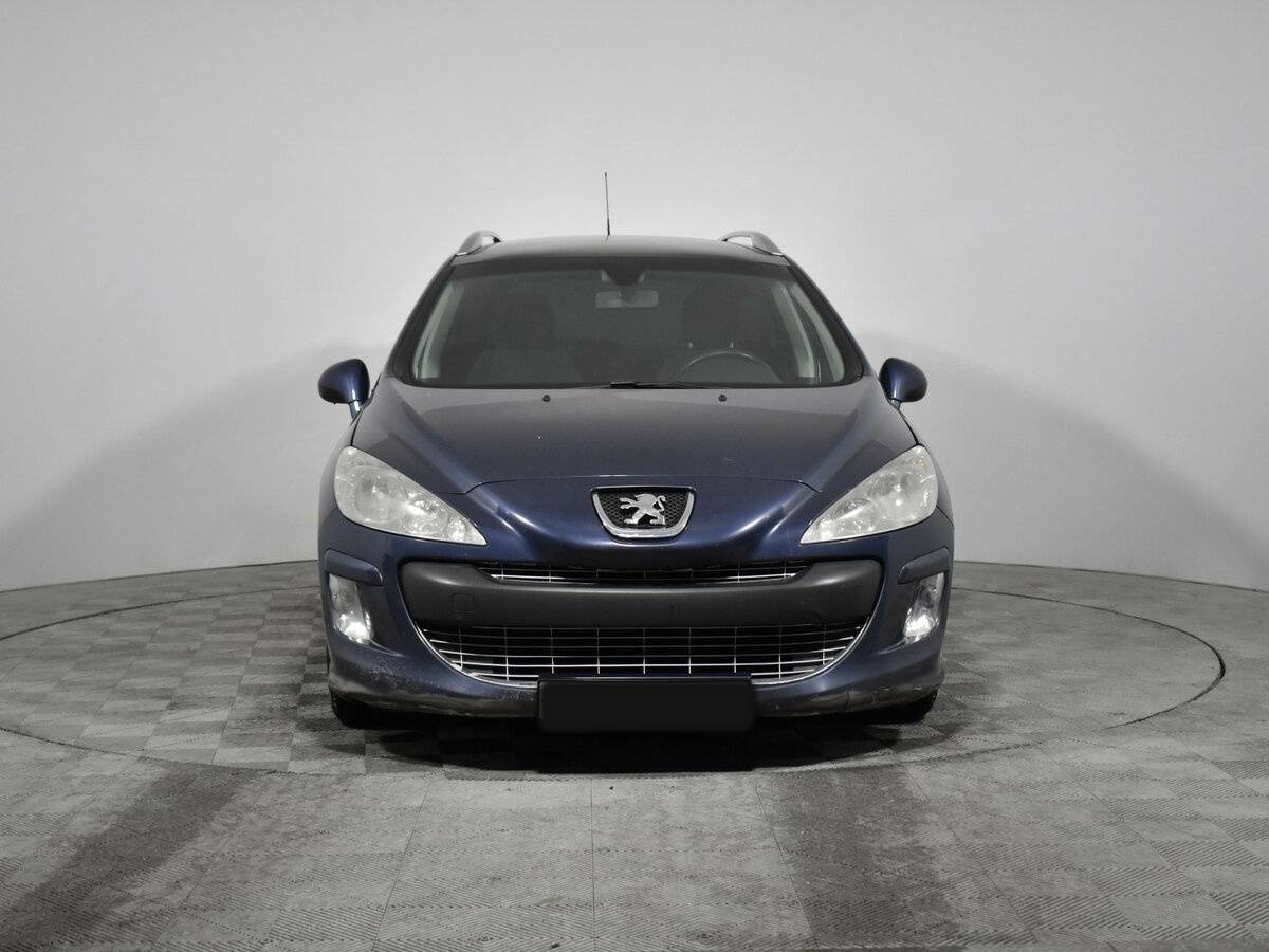 Peugeot 308 2008 года с пробегом. Фото: #1