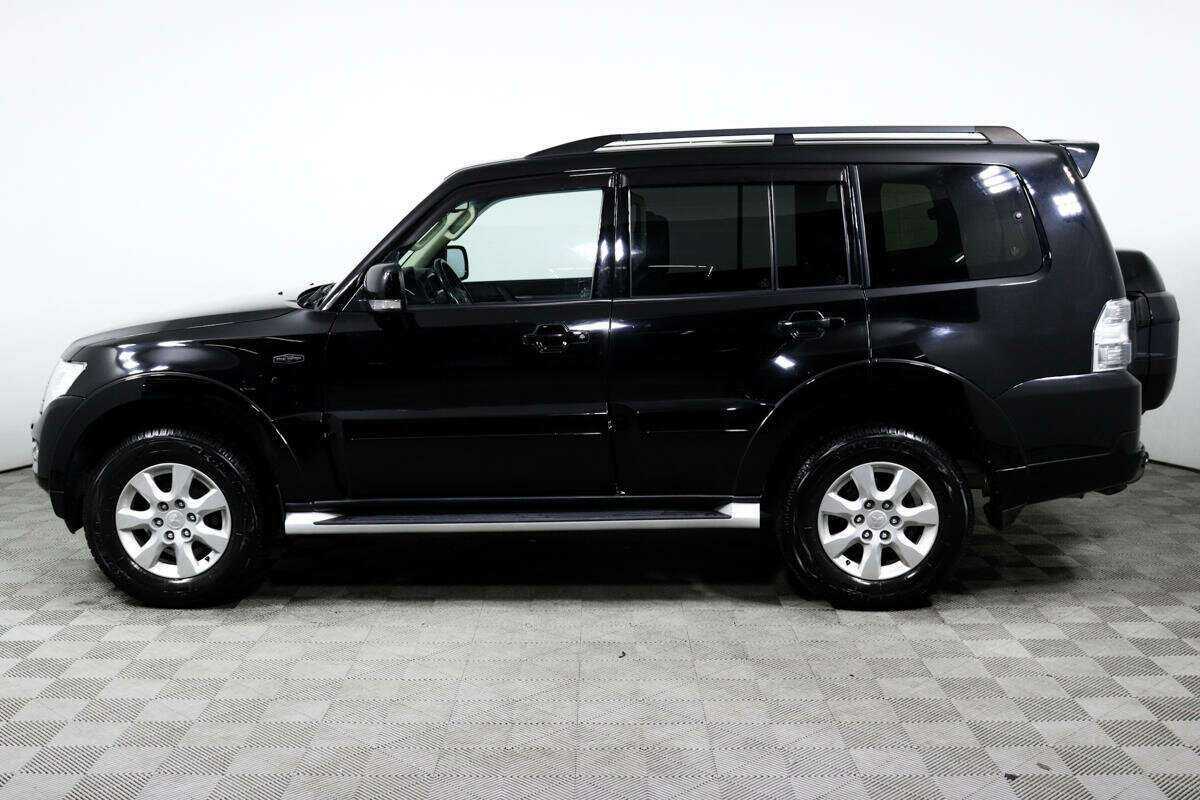 Mitsubishi Pajero 2018 года с пробегом. Фото: #6
