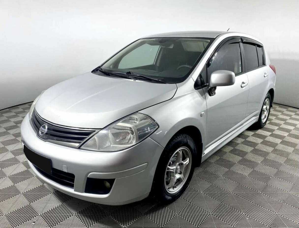 Nissan Tiida 2011 года с пробегом. Посмотреть фото