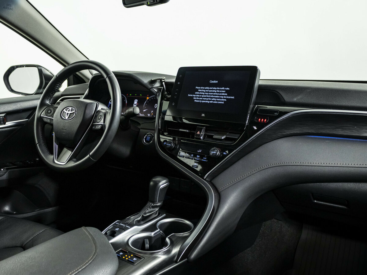 Toyota Camry 2023 года с пробегом. Фото: #6