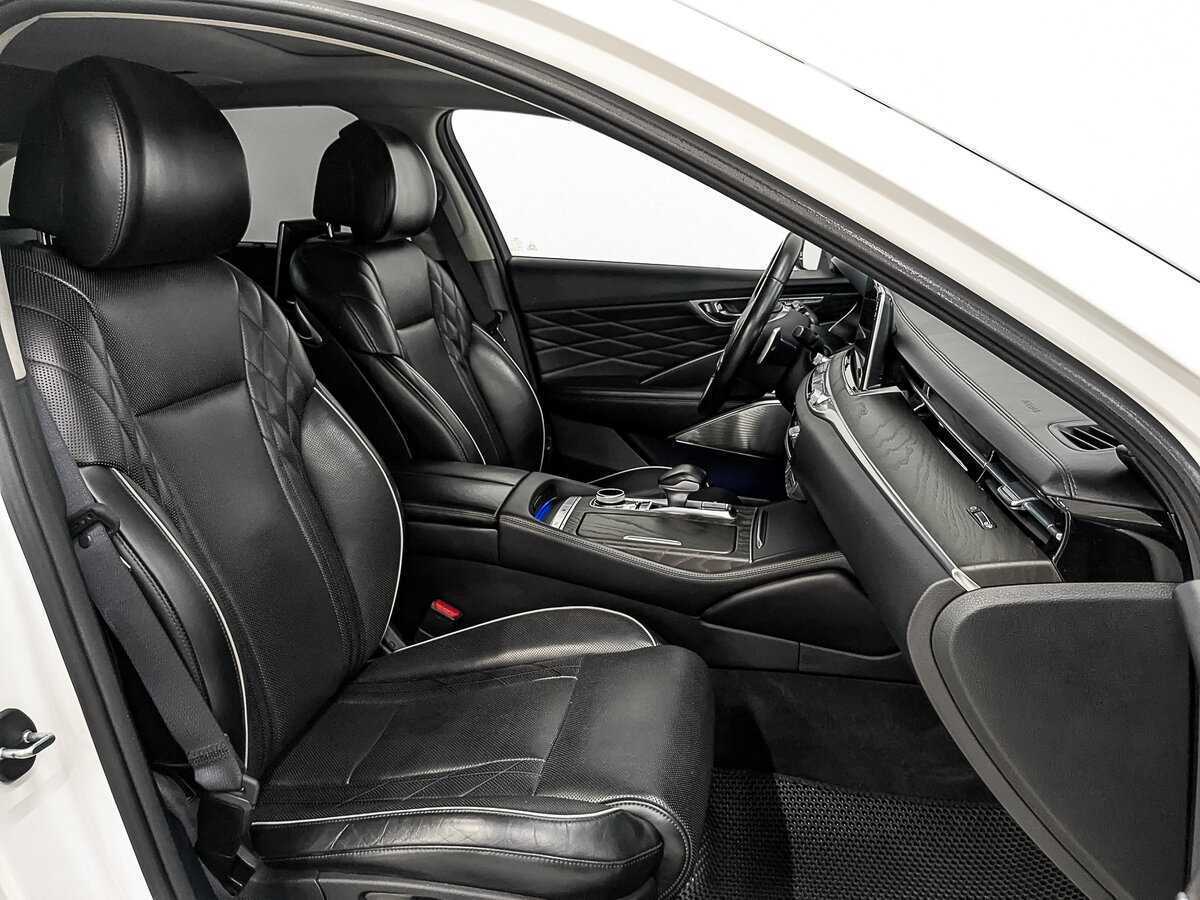 Kia K900 2019 года с пробегом. Фото: #20