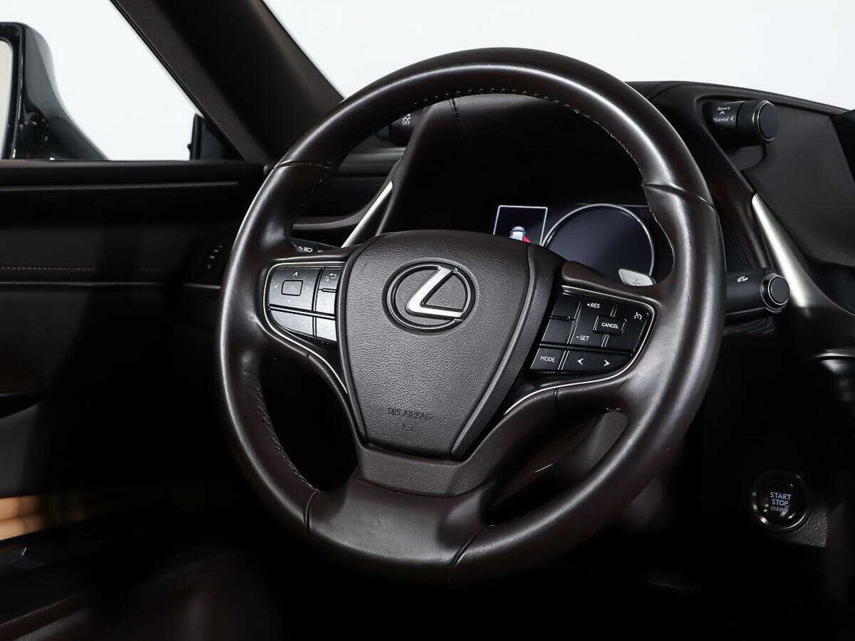 Lexus ES 2019 года с пробегом. Фото: #15
