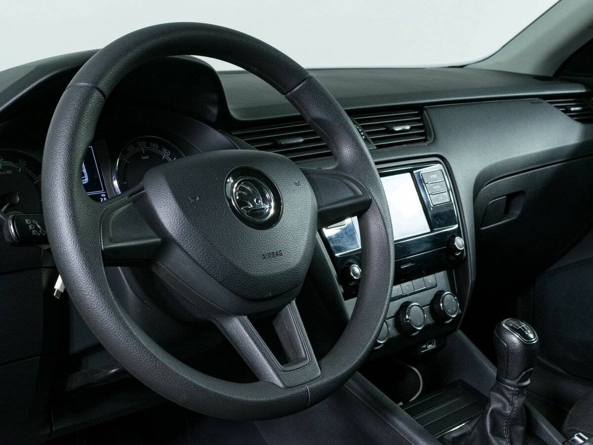 Skoda Octavia 2019 года с пробегом. Фото: #13