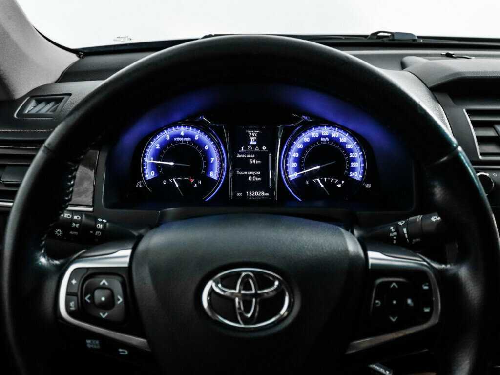 Toyota Camry 2016 года с пробегом. Фото: #17