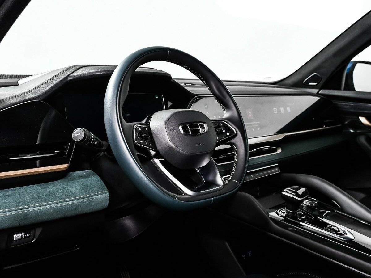 Geely Monjaro 2024 года с пробегом. Фото: #11