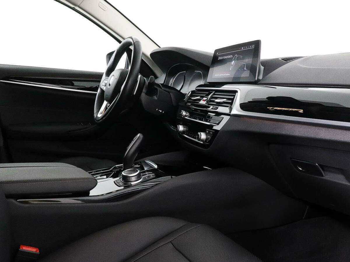 BMW 5 серии 2020 года с пробегом. Фото: #5