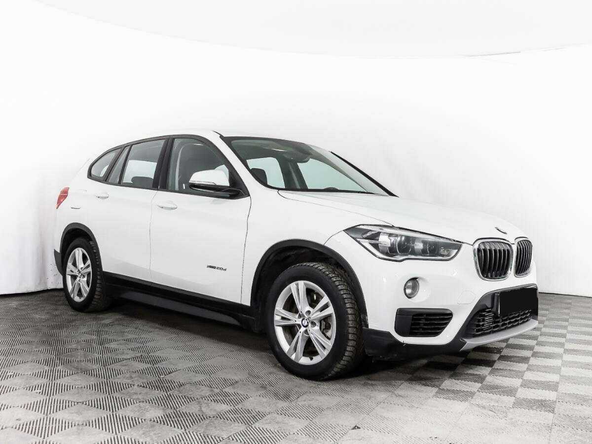 BMW X1 2016 года с пробегом. Посмотреть фото
