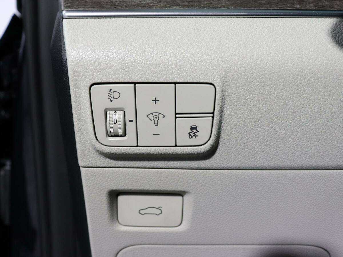 Kia K5 2021 года с пробегом. Фото: #14