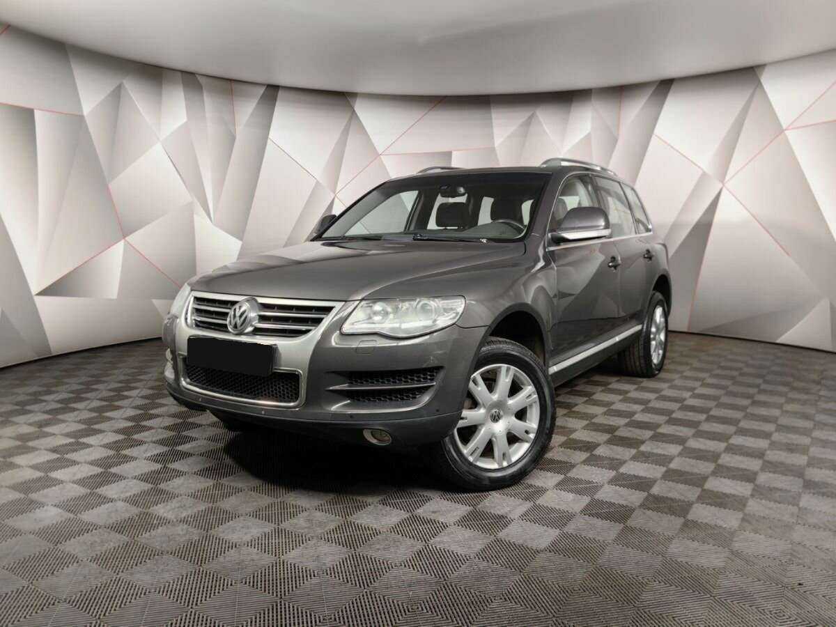Volkswagen Touareg 2010 года с пробегом. Посмотреть фото