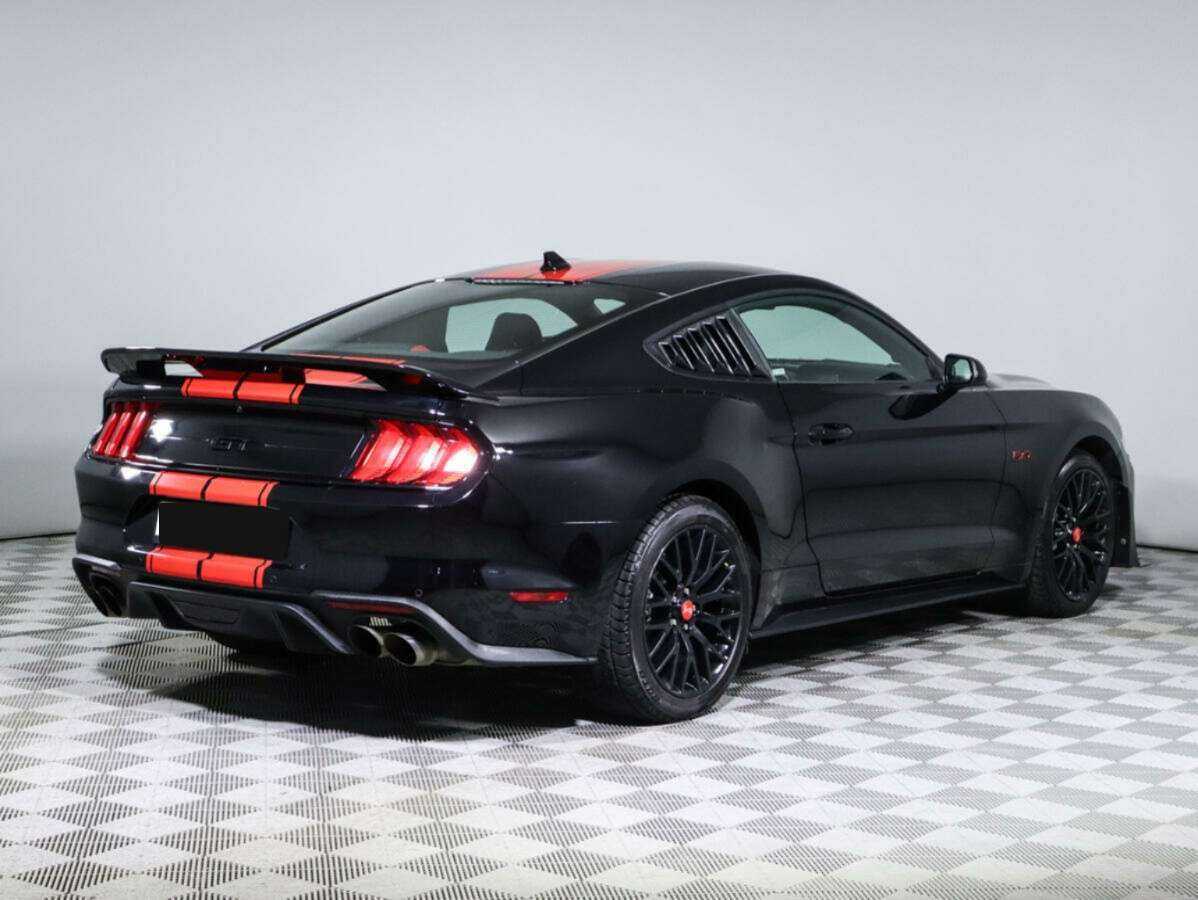 Ford Mustang 2021 года с пробегом. Фото: #4