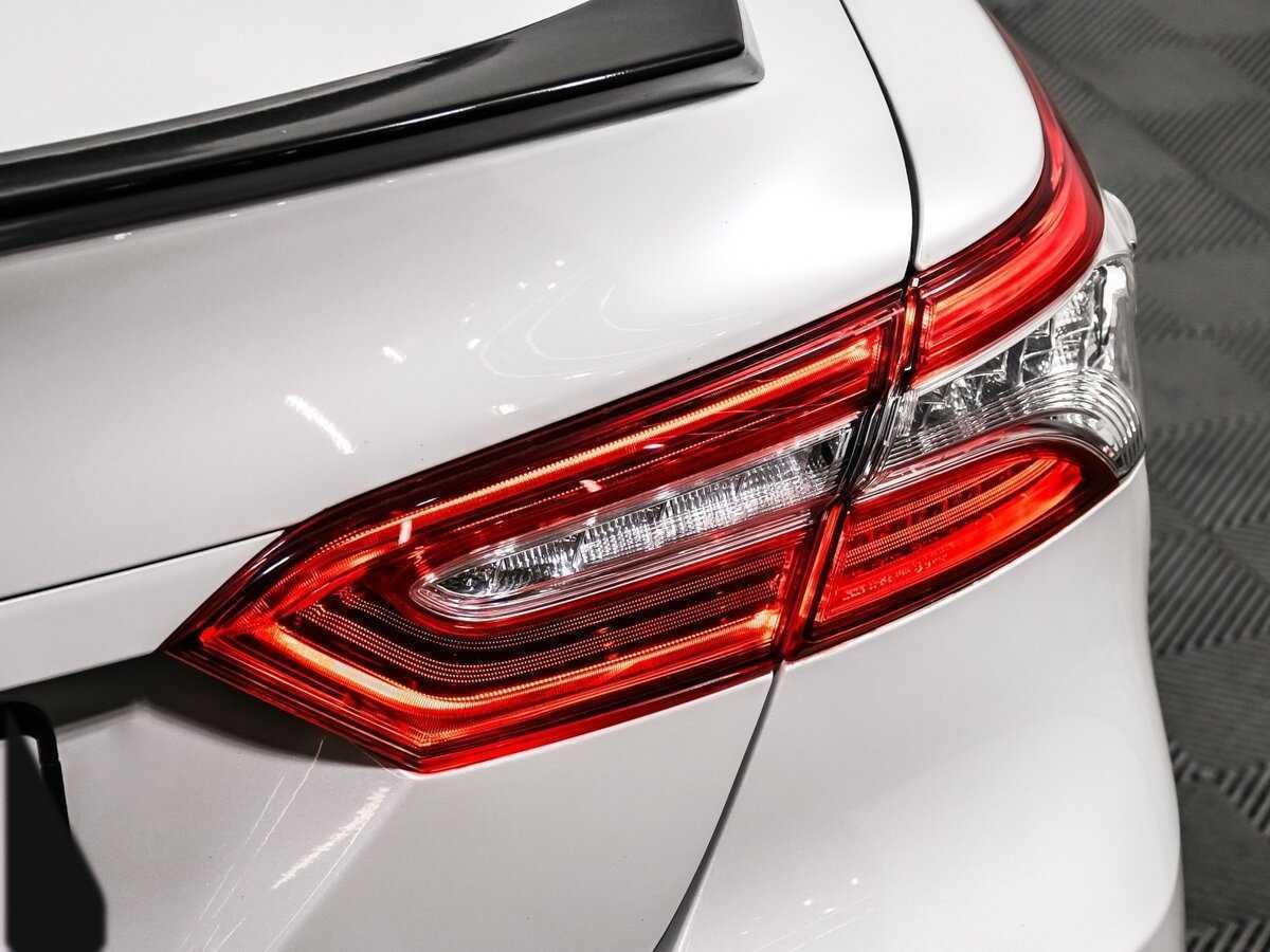 Toyota Camry 2021 года с пробегом. Фото: #16