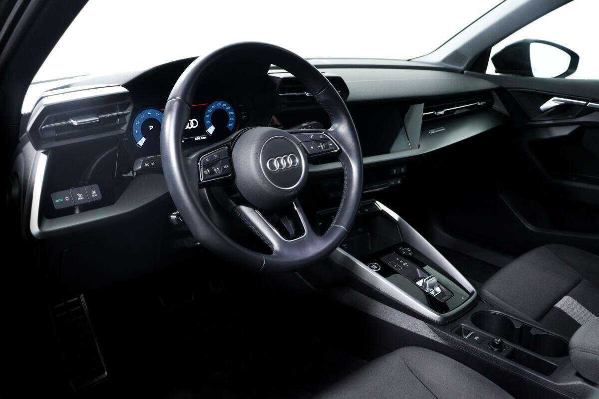 Audi A3 2021 года с пробегом. Фото: #12