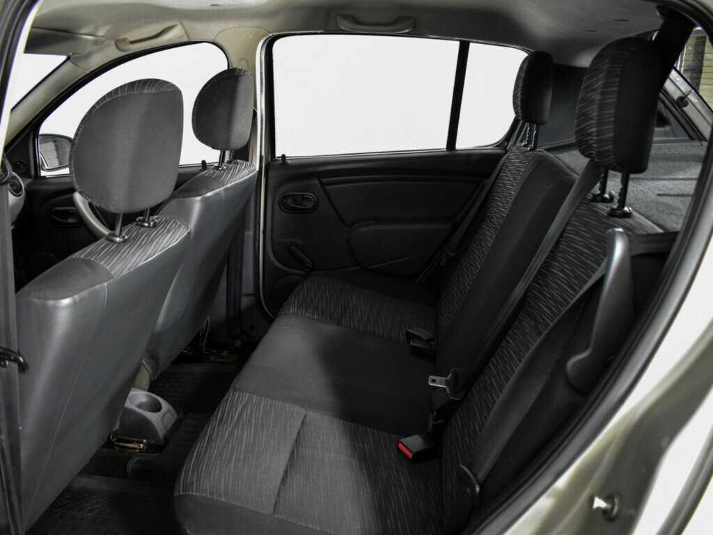 Renault Sandero 2011 года с пробегом. Фото: #10