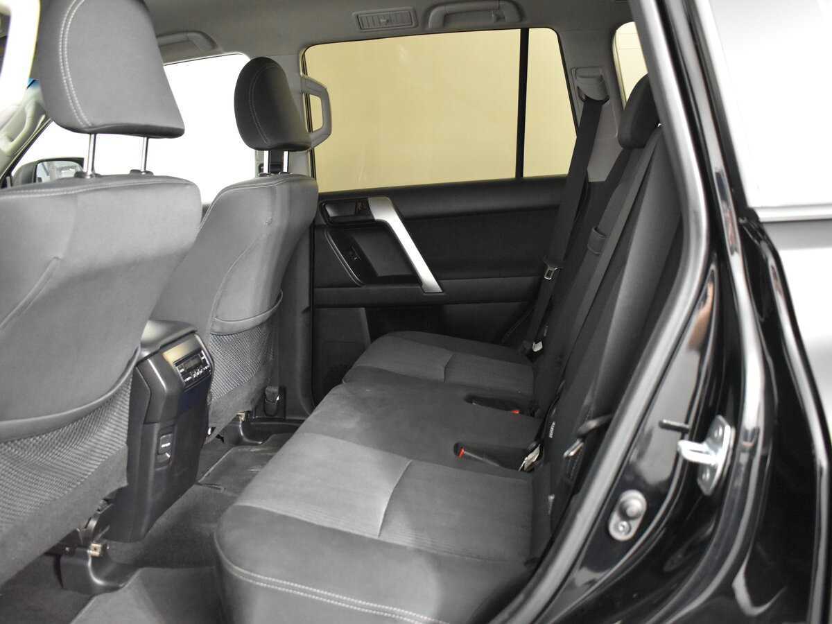 Toyota Land Cruiser Prado 2018 года с пробегом. Фото: #6