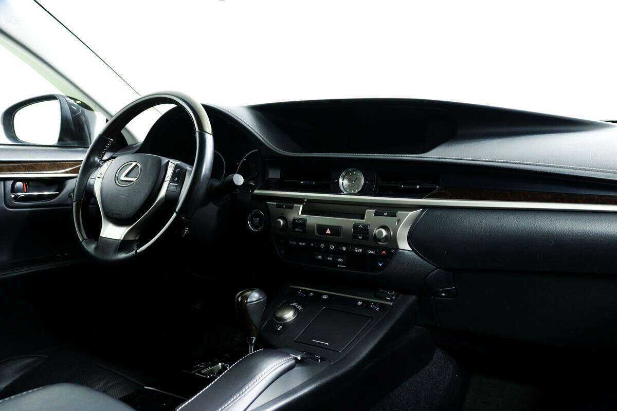 Lexus ES 2013 года с пробегом. Фото: #8