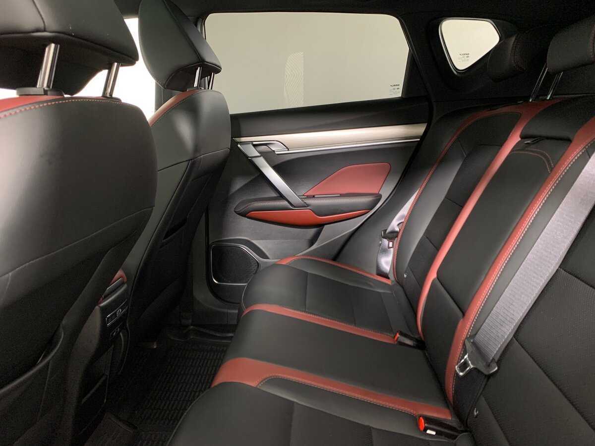 Geely Coolray 2020 года с пробегом. Фото: #19