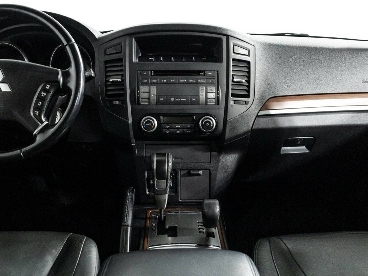 Mitsubishi Pajero 2007 года с пробегом. Фото: #13