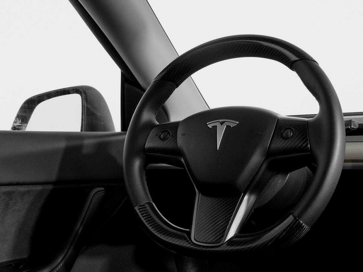 Tesla Model Y 2021 года с пробегом. Фото: #12