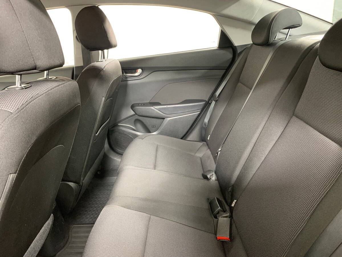 Hyundai Solaris 2017 года с пробегом. Фото: #17