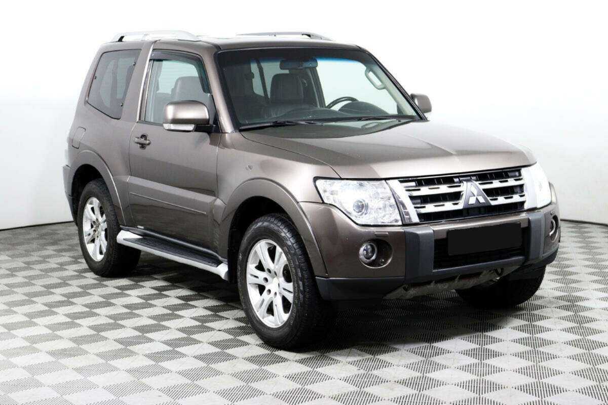 Mitsubishi Pajero 2008 года с пробегом. Фото: #2