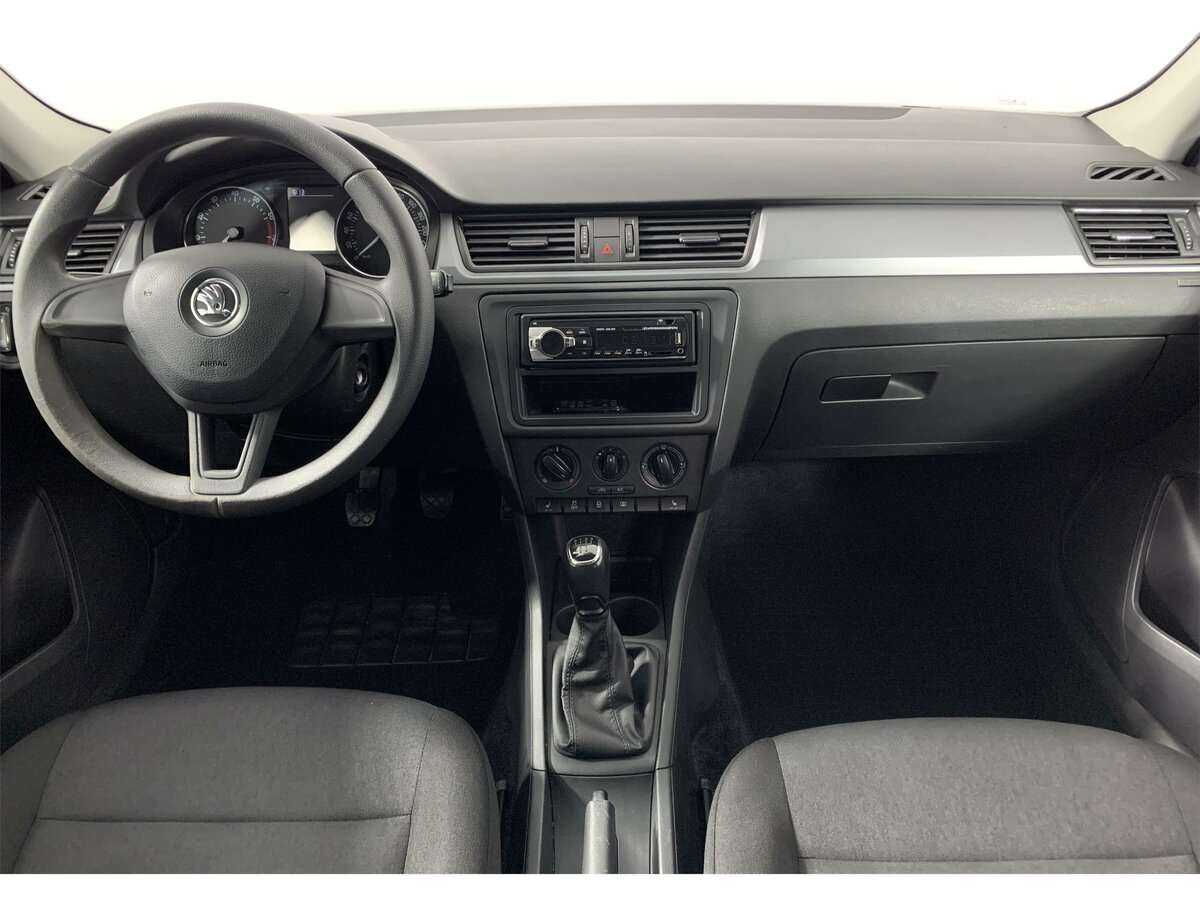 Skoda Rapid 2017 года с пробегом. Фото: #13