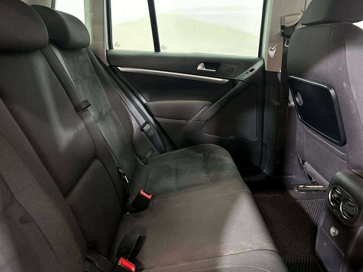 Volkswagen Tiguan 2011 года с пробегом. Фото: #10