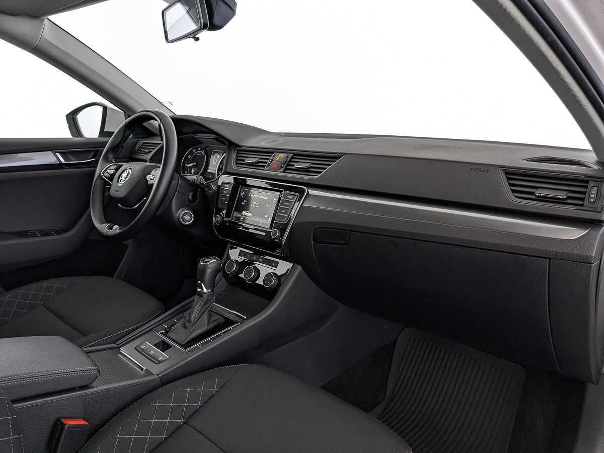 Skoda Superb 2021 года с пробегом. Фото: #8