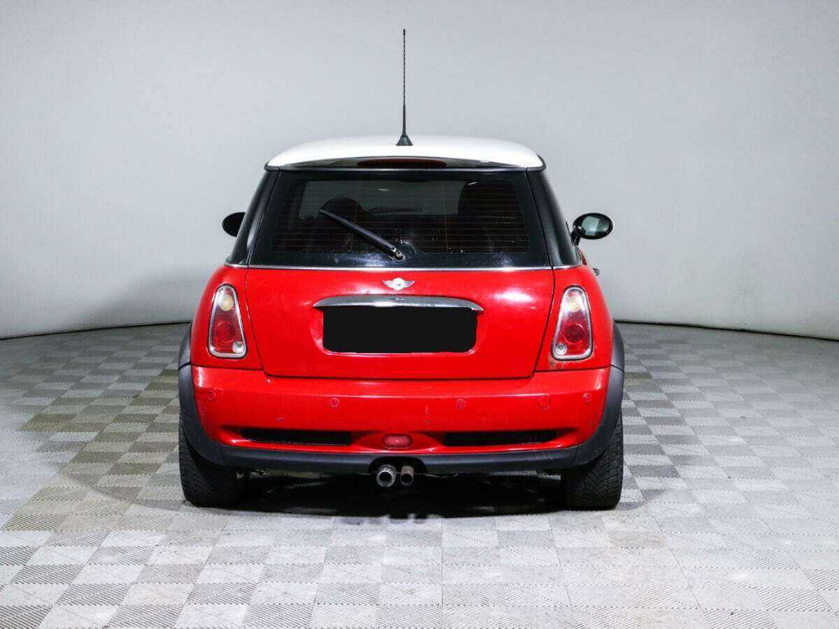 Mini Hatch 2006 года с пробегом. Фото: #2
