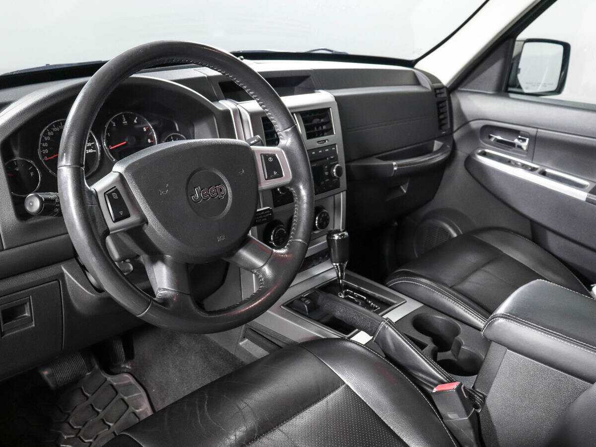 Jeep Cherokee 2010 года с пробегом. Фото: #12