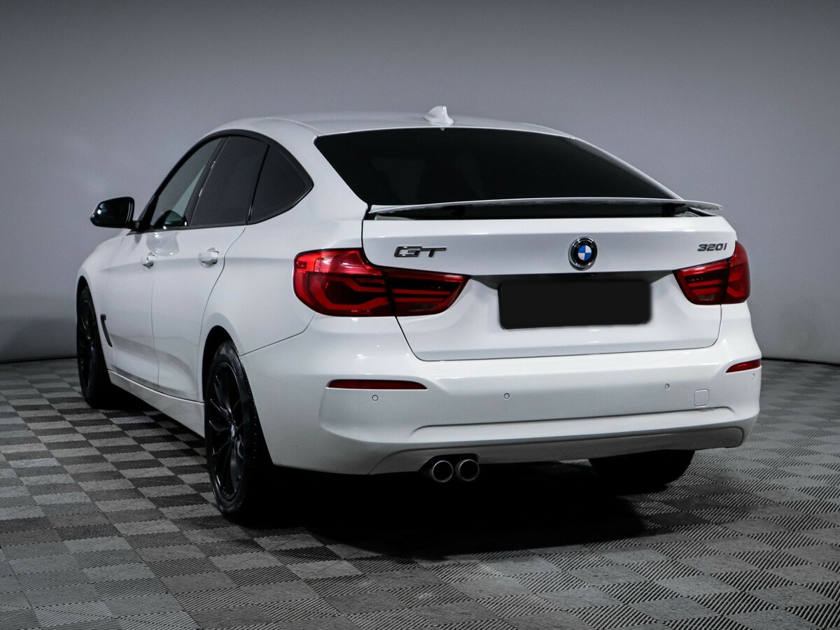 BMW 3 серии 2018 года с пробегом. Фото: #6
