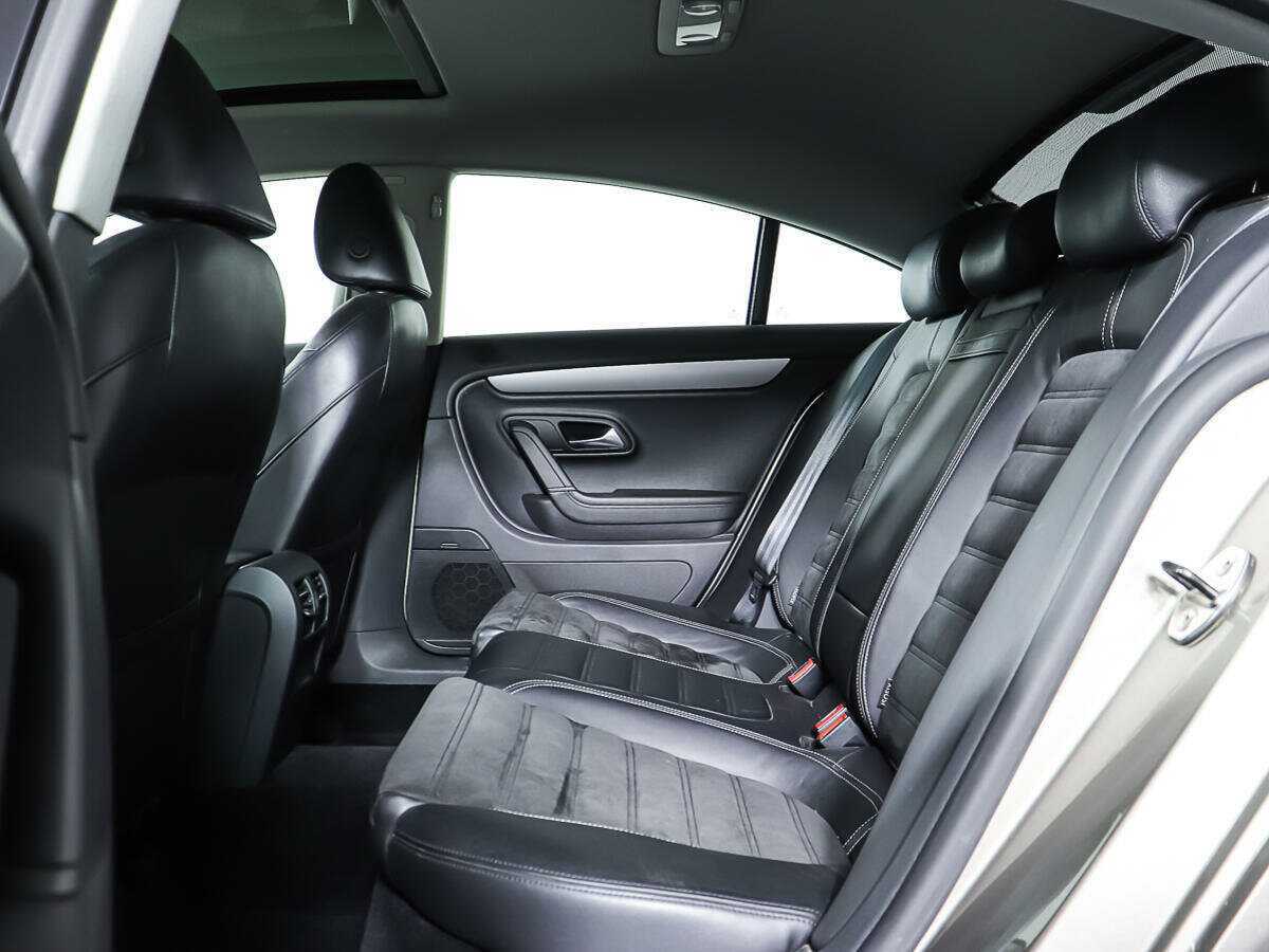 Volkswagen Passat CC 2011 года с пробегом. Фото: #9